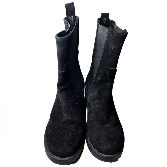 Emanuel Crasto black suede pull on lug sole boots Size 39 - Picture 5 of 7